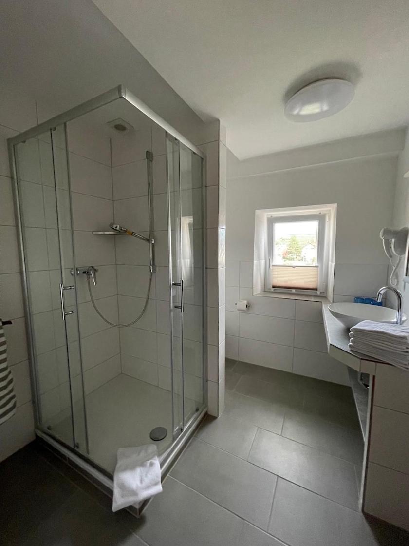 Zum Schwanen Garni Hotell Buggingen Rum bild