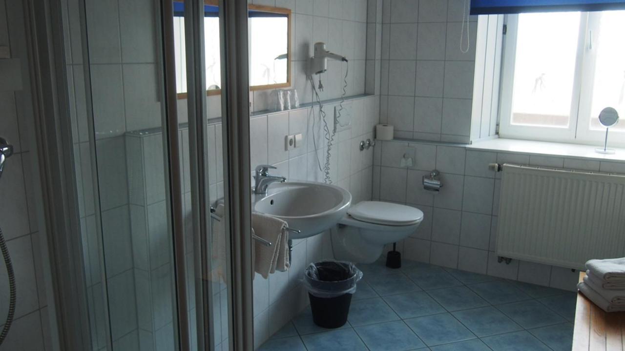 Zum Schwanen Garni Hotell Buggingen Exteriör bild